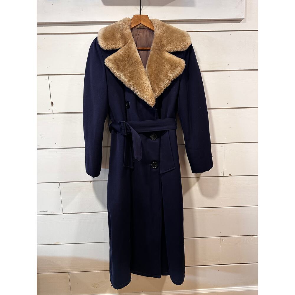 100% Alpaca Pile Wool Women's Vintage Coat (Dry Cleaned 12/2025) Fur Lining